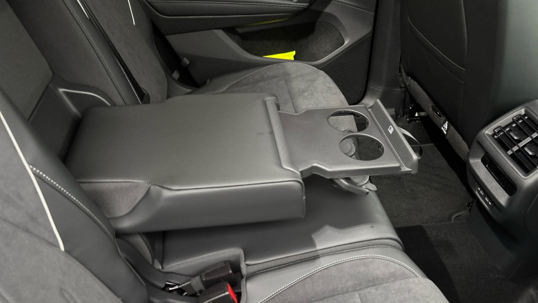 Volkswagen Tayron 2.0 TDI Elegance 5dr DSG7 [7 Seat] Diesel Estate